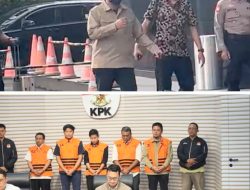 Ditahan KPK, Bupati Koltim Gunakan Baju Orange, Begini Kronologis Dugaan Terkait Dirinya